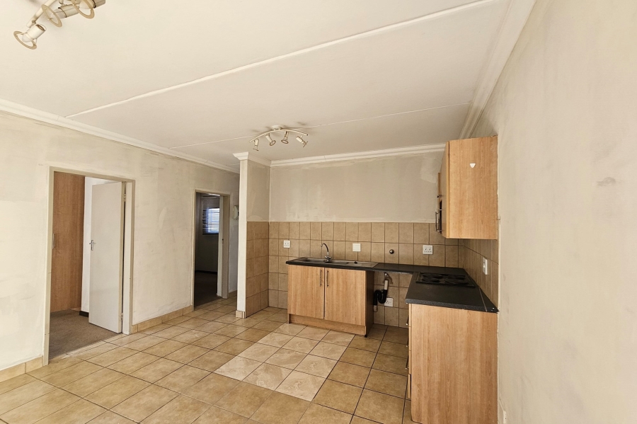 To Let 2 Bedroom Property for Rent in Geelhoutpark North West